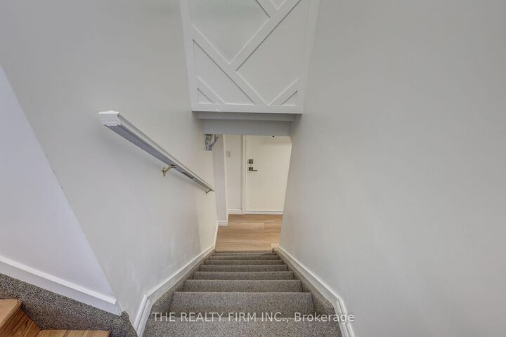 Property Photo:  408 Ridgewood Crescent Lower  ON N6J 3H3 