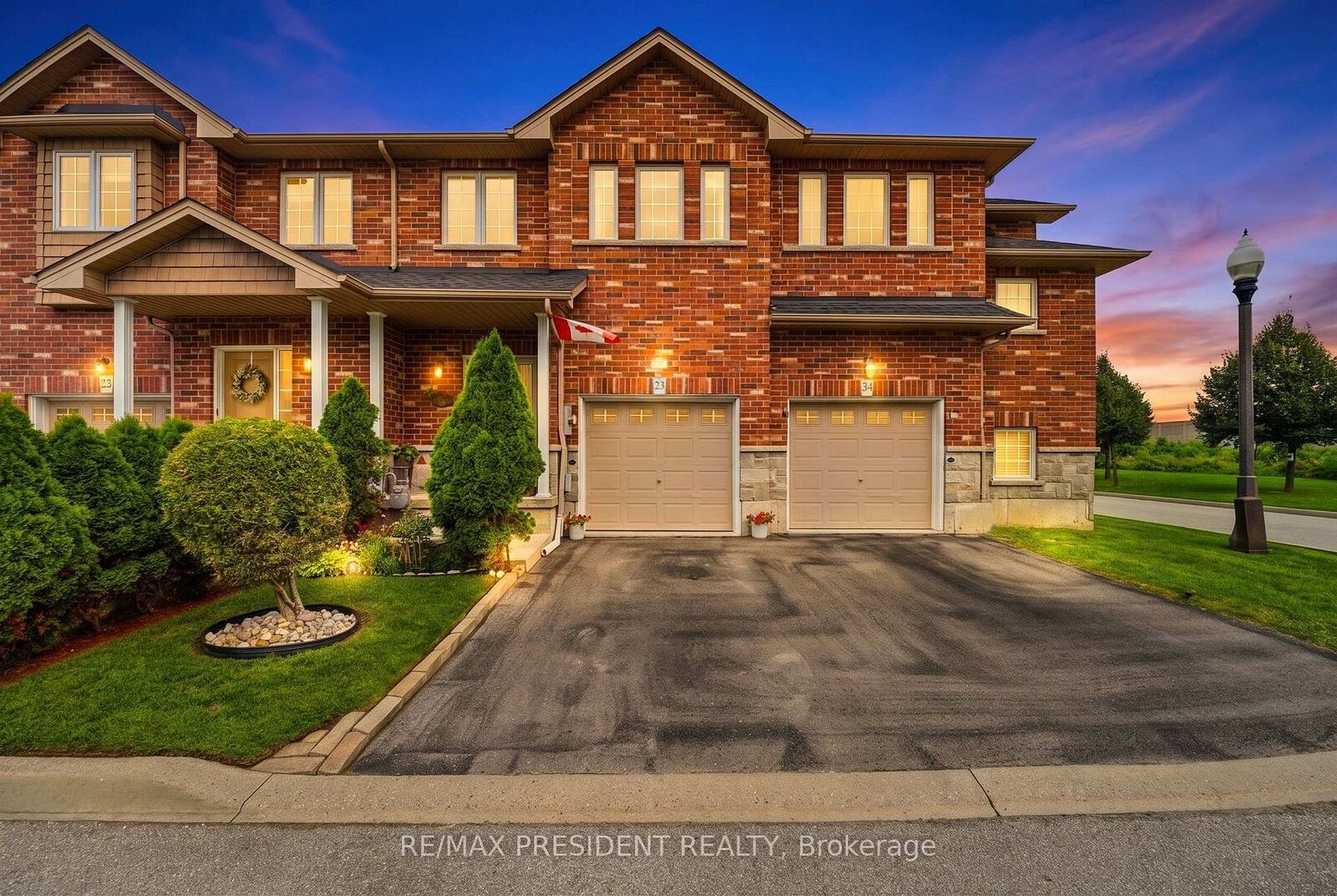 Property Photo:  45 Seabreeze Crescent 23  ON L8E 0G1 