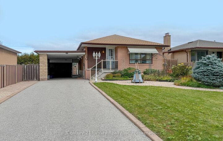 Property Photo:  879 Antonio Street  ON L1W 1T4 