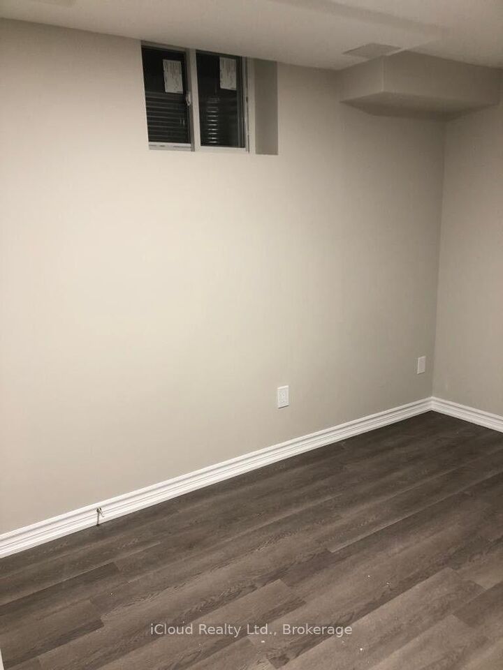 Property Photo:  5473 Red Brush Drive  ON L4Z 4A7 