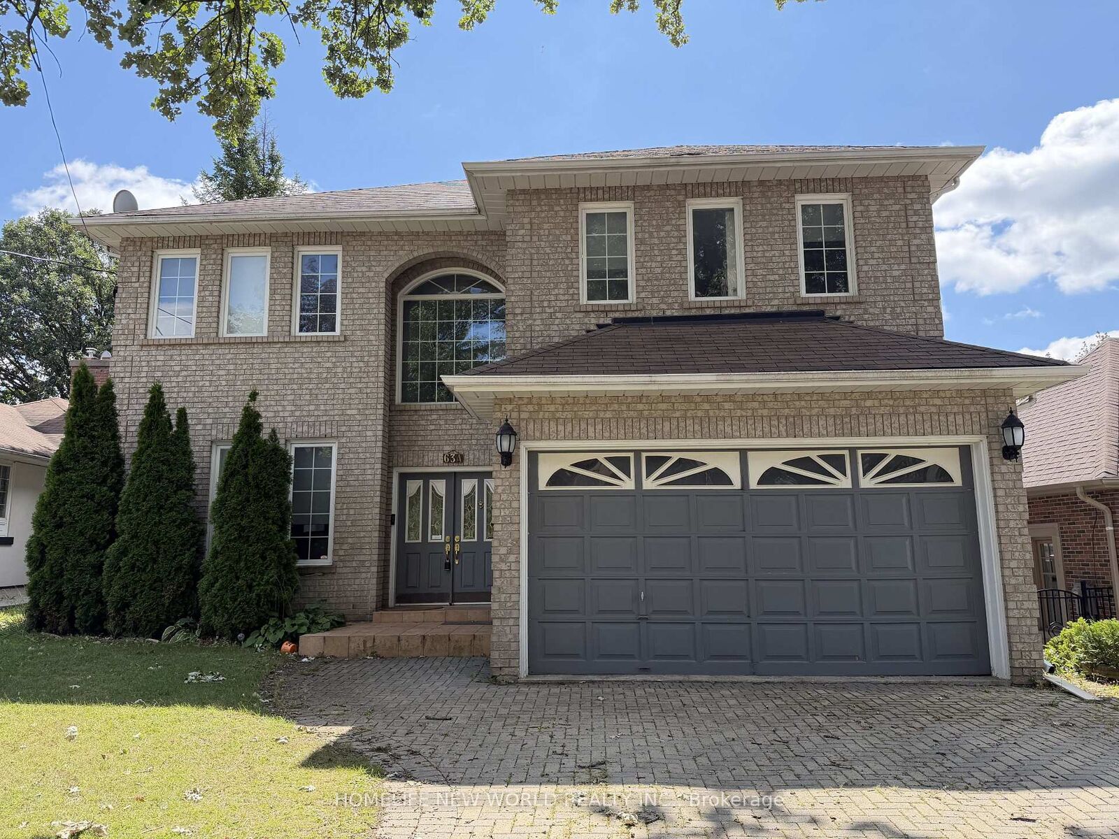 Property Photo:  63A Roosevelt Drive (Upper)  ON L4C 6V2 