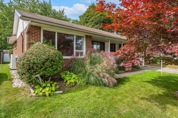 Photo de la propriété: 39 Wren Crescent ON N2A 1Y7