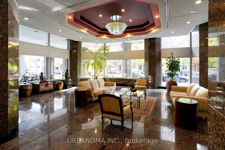Property Photo:  38 Elm Street 3200  ON M5G 2K5 