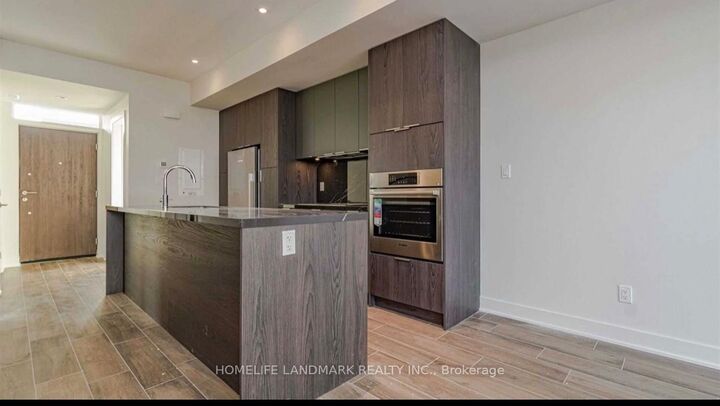 Property Photo:  26 Sonic Way  ON M3C 0P3 