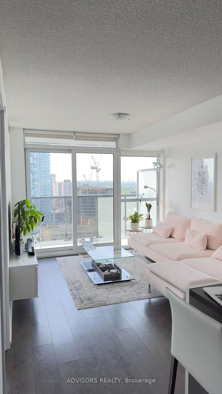 Property Photo:  125 Redpath Avenue 2402  ON M4S 0B5 