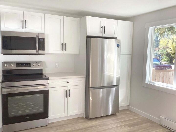 Property Photo:  2785 Wallbank Rd #32  BC V8H 2A5 