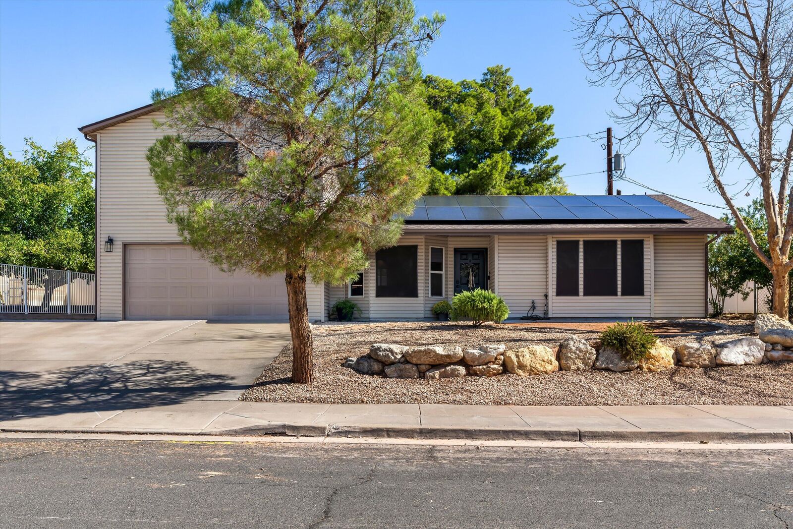 Property Photo:  266 Prickley Pear Dr  UT 84780 
