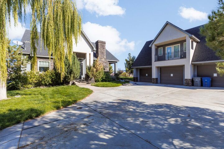 Property Photo: 2321 W Ridge View Dr UT 84737