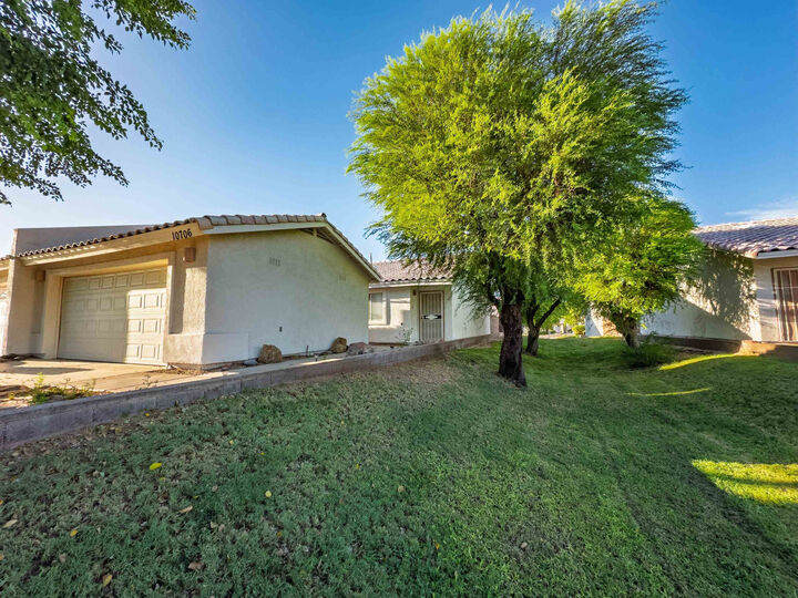 Property Photo: 10706 E 35 Place AZ 85365