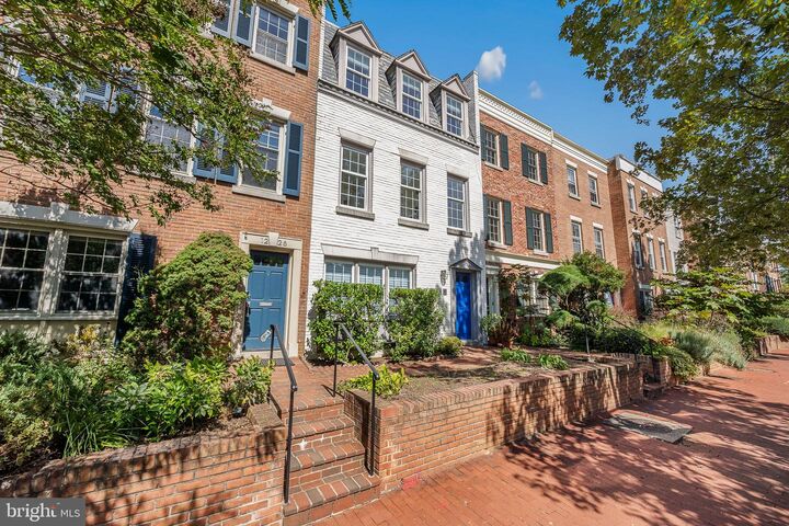 Property Photo: 1230 C Street SE 1 DC 20003