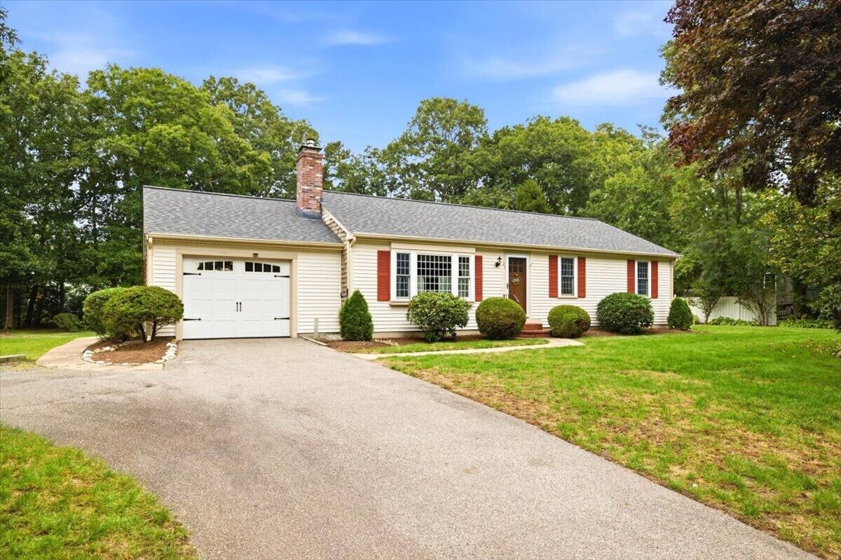 Property Photo: 21 Oxford Road MA 02537