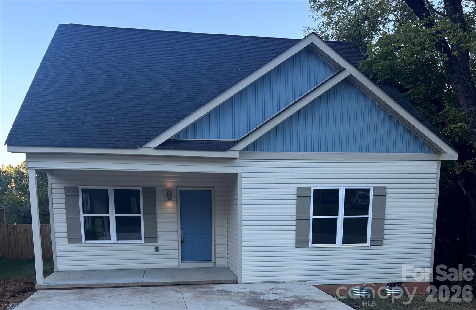 Property Photo:  45 Robbins Circle  NC 28292 