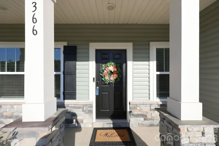 Property Photo:  366 Bluebonnet Drive  NC 28146 