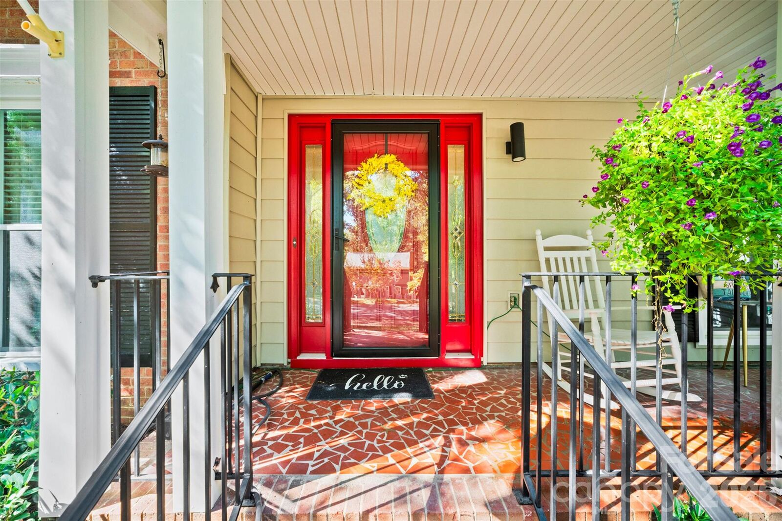 Property Photo: 11720 Shandon Circle NC 28226