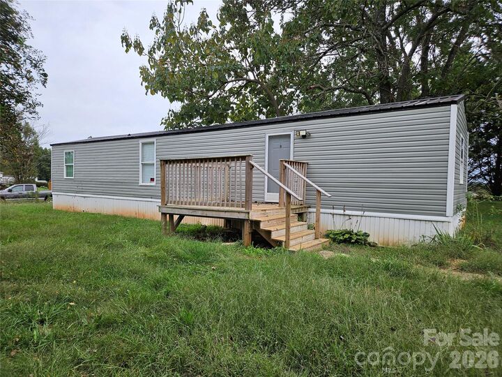 Property Photo:  6618 Prysock Avenue  NC 28612 