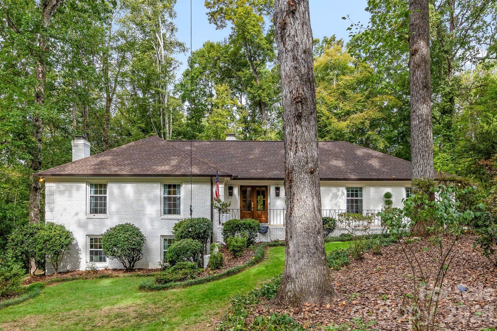 Property Photo:  4015 Oldfield Road  NC 28226 
