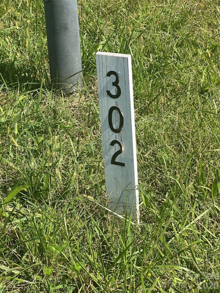 Property Photo:  Lot 302 Canterbury Drive 302  NC 28659 