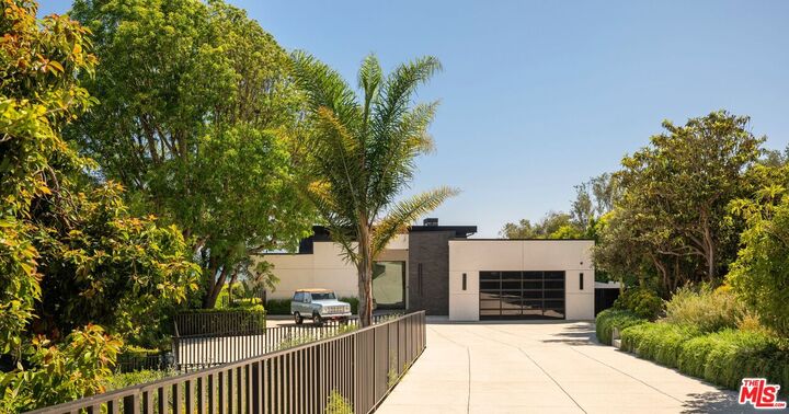 Property Photo:  29800 Cuthbert Rd  CA 90265 