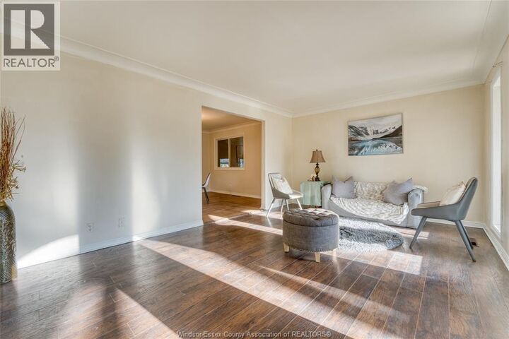 Property Photo:  2880 St. Clair Avenue  ON N9E 4B4 