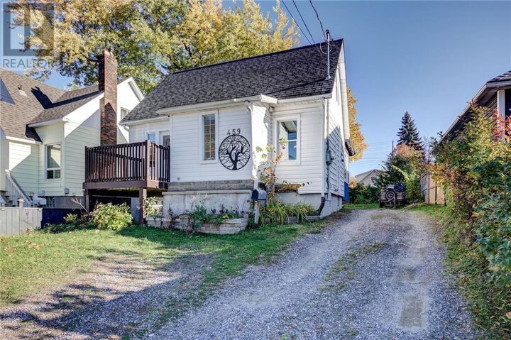 Property Photo:  459 Wembley Drive  ON P3E 1P3 