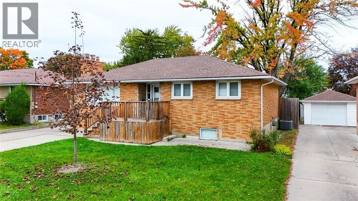 Property Photo:  700 Guthrie Street  ON N7V 1X8 