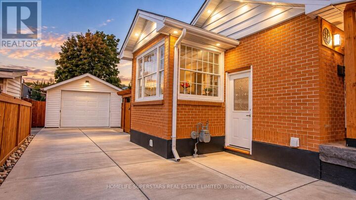 Property Photo: 706 Rowntree Avenue ON N6C 2M1