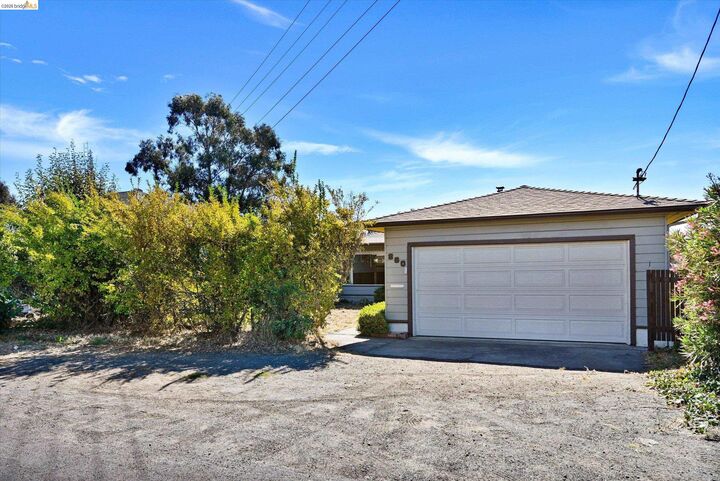 Property Photo: 860 Marin Rd CA 94803