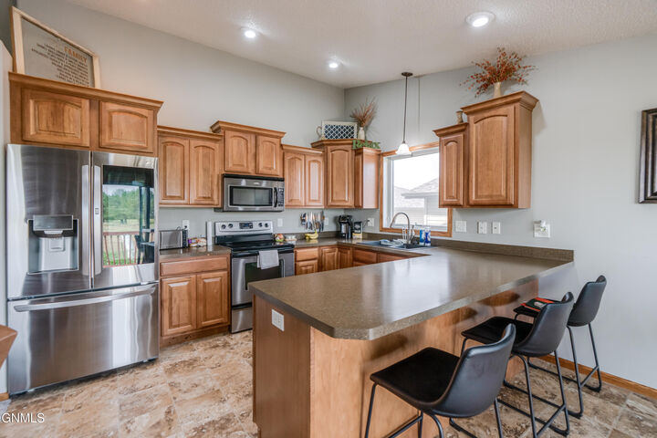 Property Photo: 6260 28th Avenue SE ND 58504
