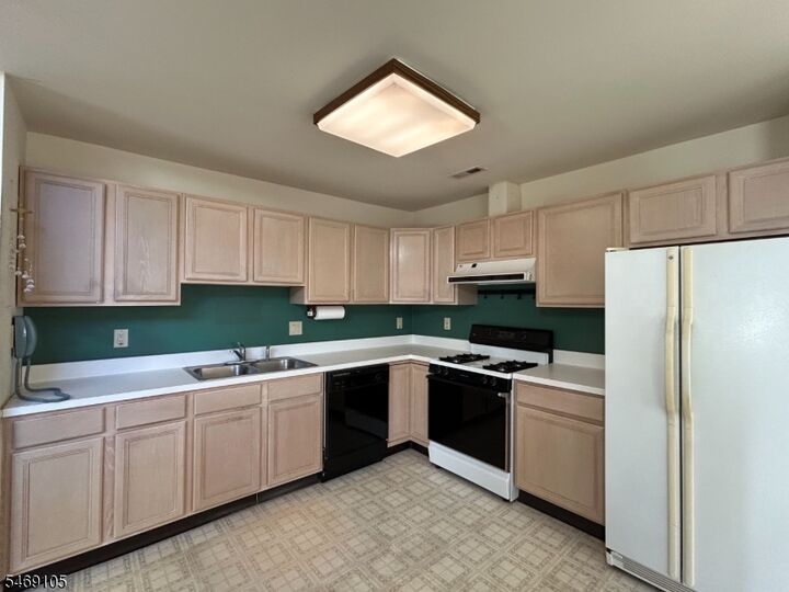 Property Photo: 403 Hunt Dr NJ 08848