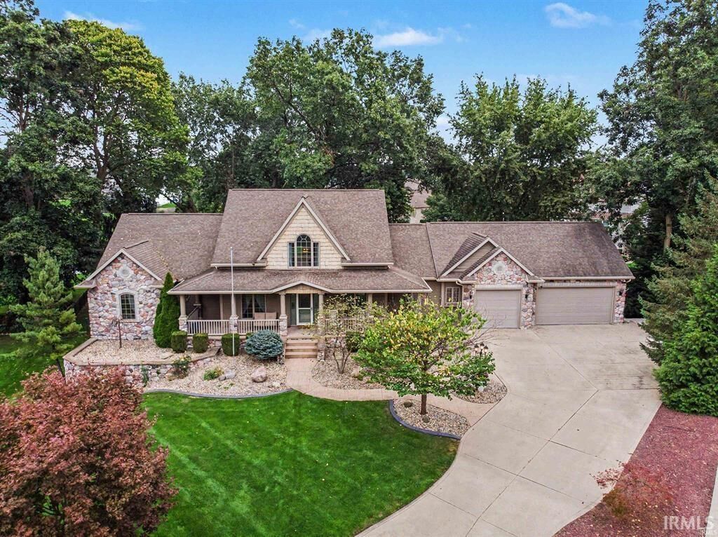 Property Photo: 20261 Fieldstone Crossing Drive IN 46528