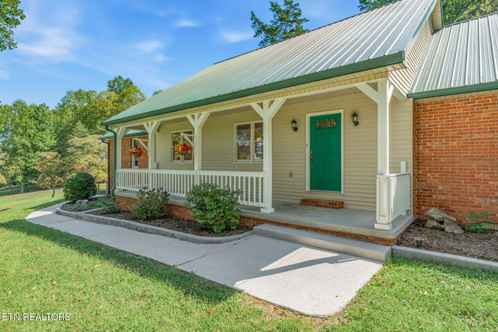 Property Photo:  1034 Poplar Creek Rd  TN 37840 