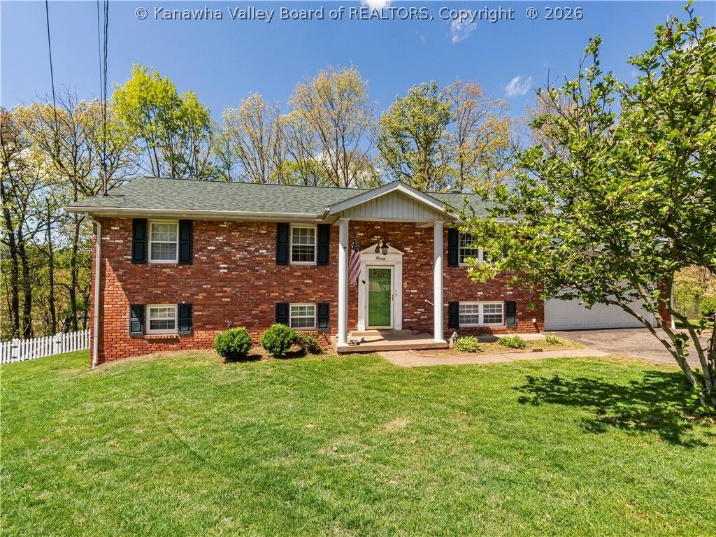 Property Photo: 9 Brentwood Circle WV 25143