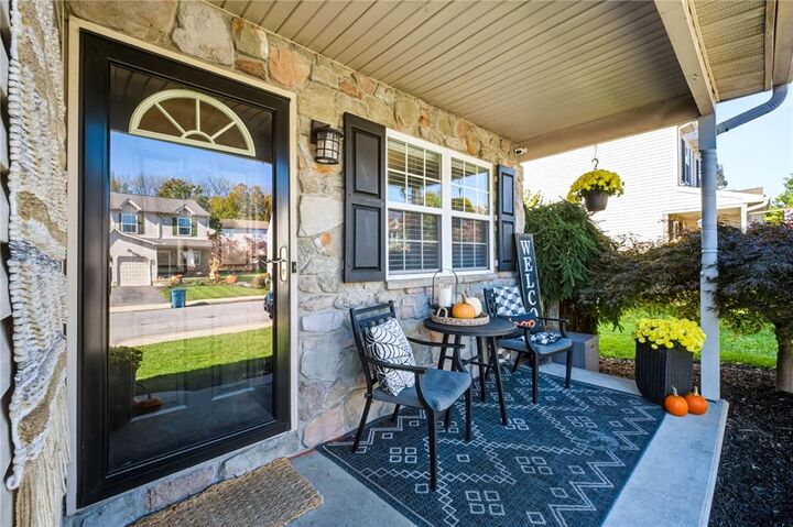 Property Photo:  120 Jeffrey Lane  PA 18067 