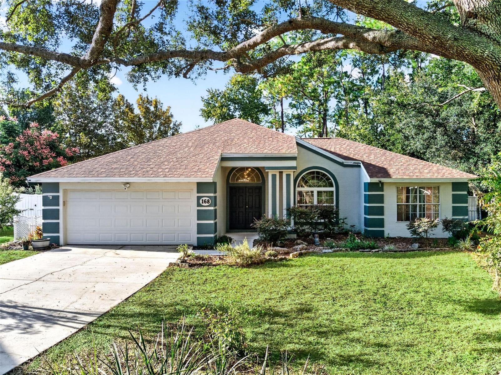 Property Photo:  168 Pine Lake View Drive  FL 33837 