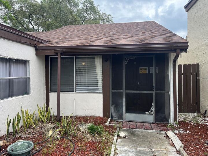 Property Photo:  12506 Fox Croft Lane  FL 34667 