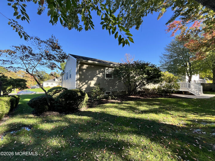 Property Photo:  8 Abbey Lane  NJ 07712 