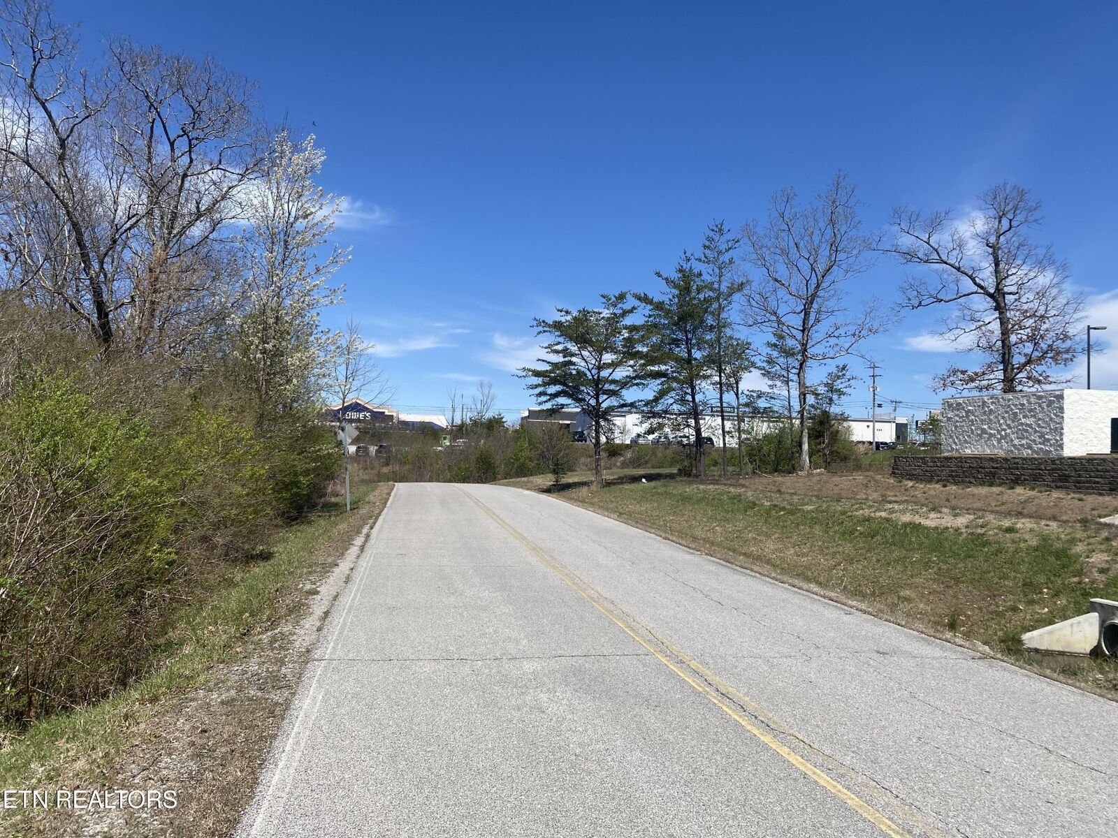 Property Photo:  1423 Hwy 127 North Chuckles  TN 38555 