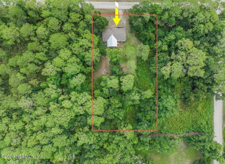 Property Photo:  2318 Coconut Boulevard  FL 32110 