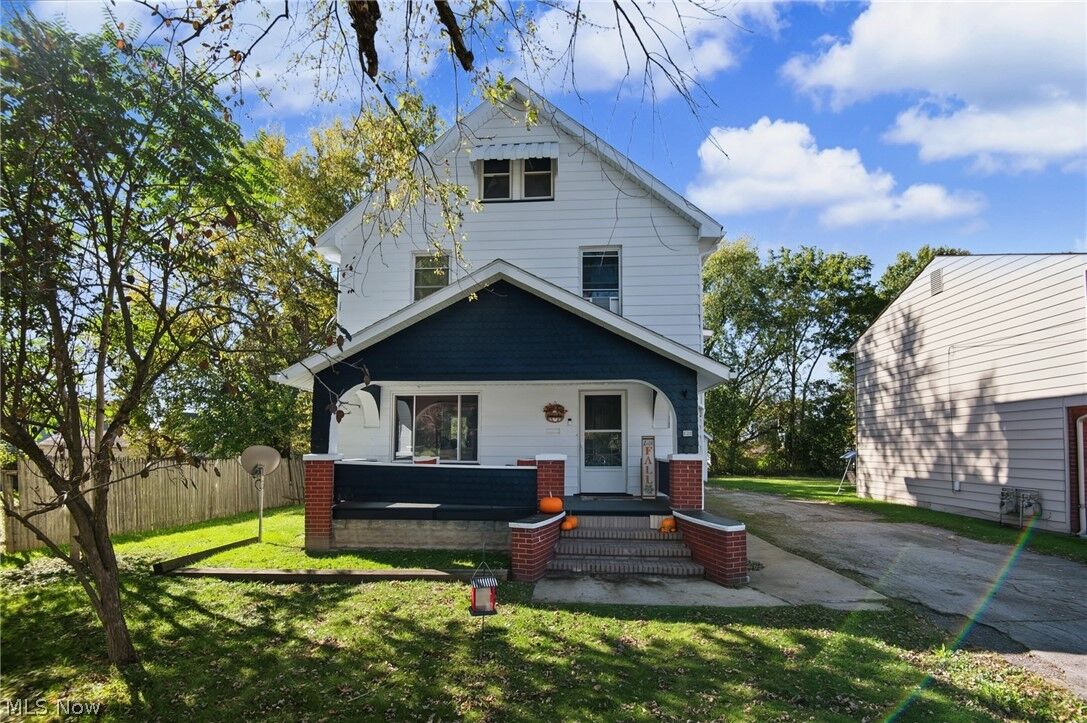 Property Photo:  122 Belmont Avenue  OH 44446 