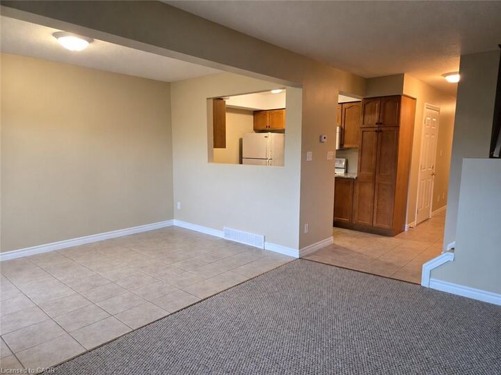Property Photo: 120 Dudhope Avenue 16 ON N1R 4S1