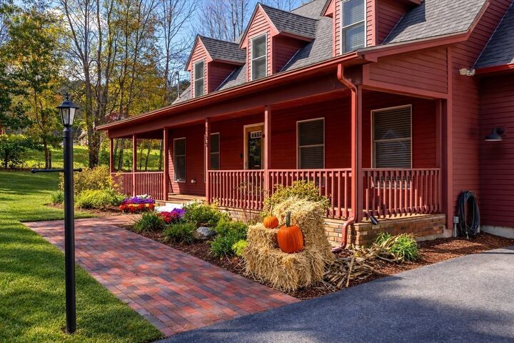 Property Photo:  164 Baldwin Street  MA 01524 