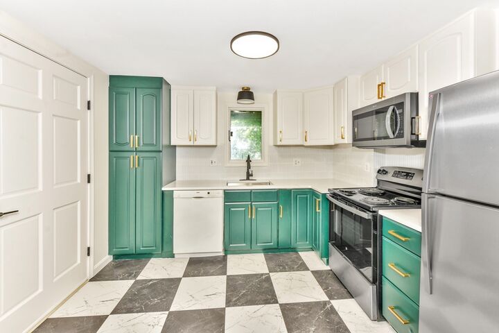 Property Photo:  21 Park St 1L  MA 01830 