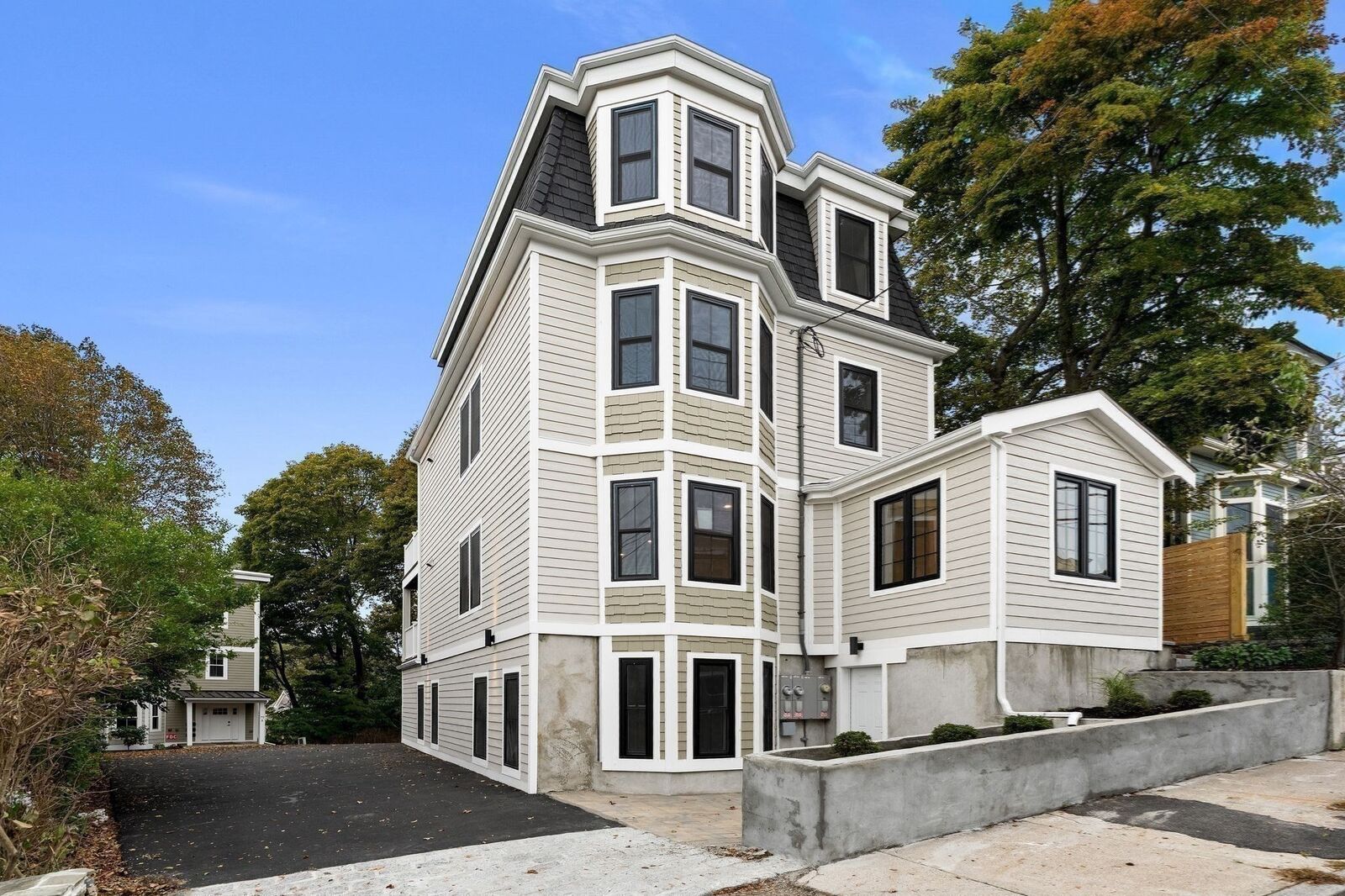 Property Photo:  79 Sheridan St 2  MA 02130 