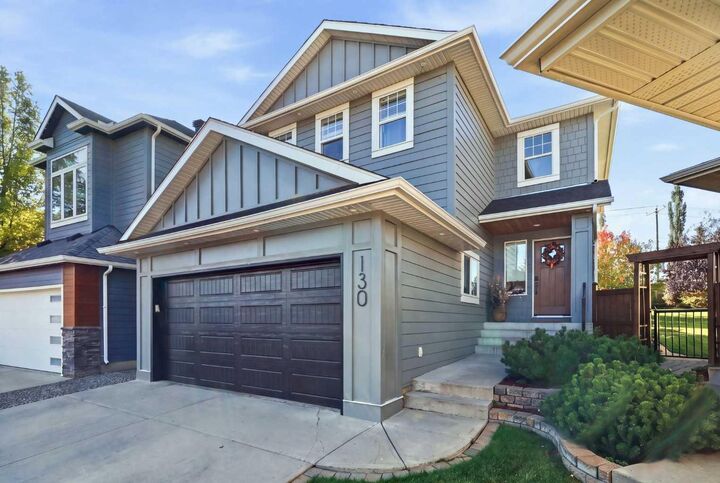 Property Photo:  130 Chapman Close SE  AB T2X 3V7 