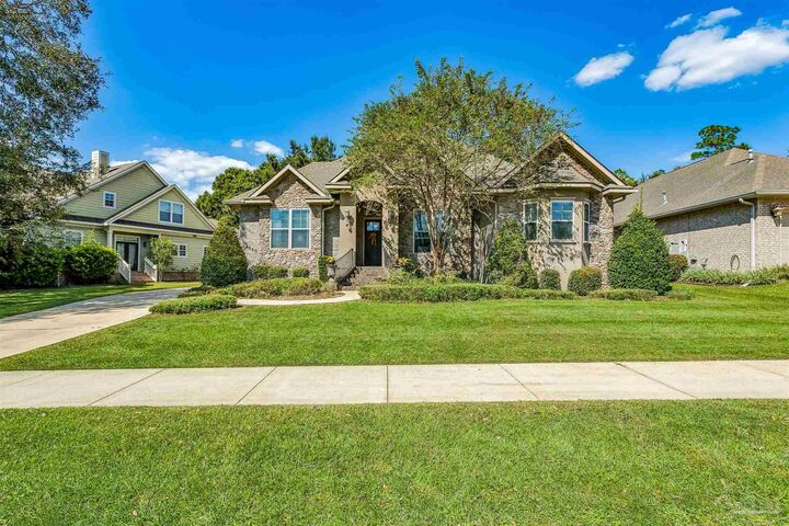 Property Photo: 8560 Salt Grass Dr W FL 32526