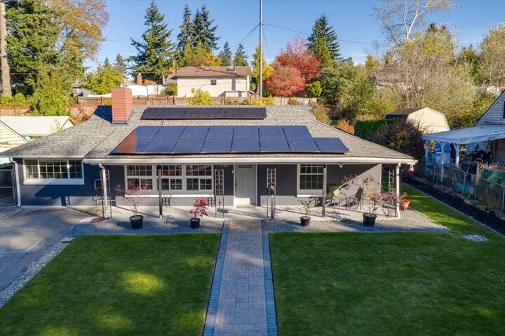 Property Photo:  17040  3rd Avenue NE  WA 98155 