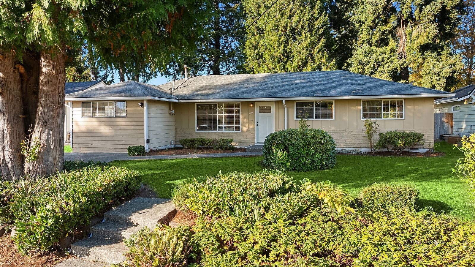 Property Photo:  8810 NE 187th Street  WA 98011 
