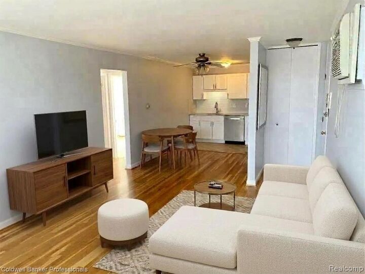 Property Photo:  125 E 14 Mile Road 11  MI 48009 