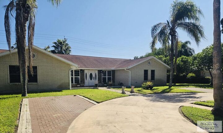 Property Photo: 616 E Palm Valley Dr. TX 78552