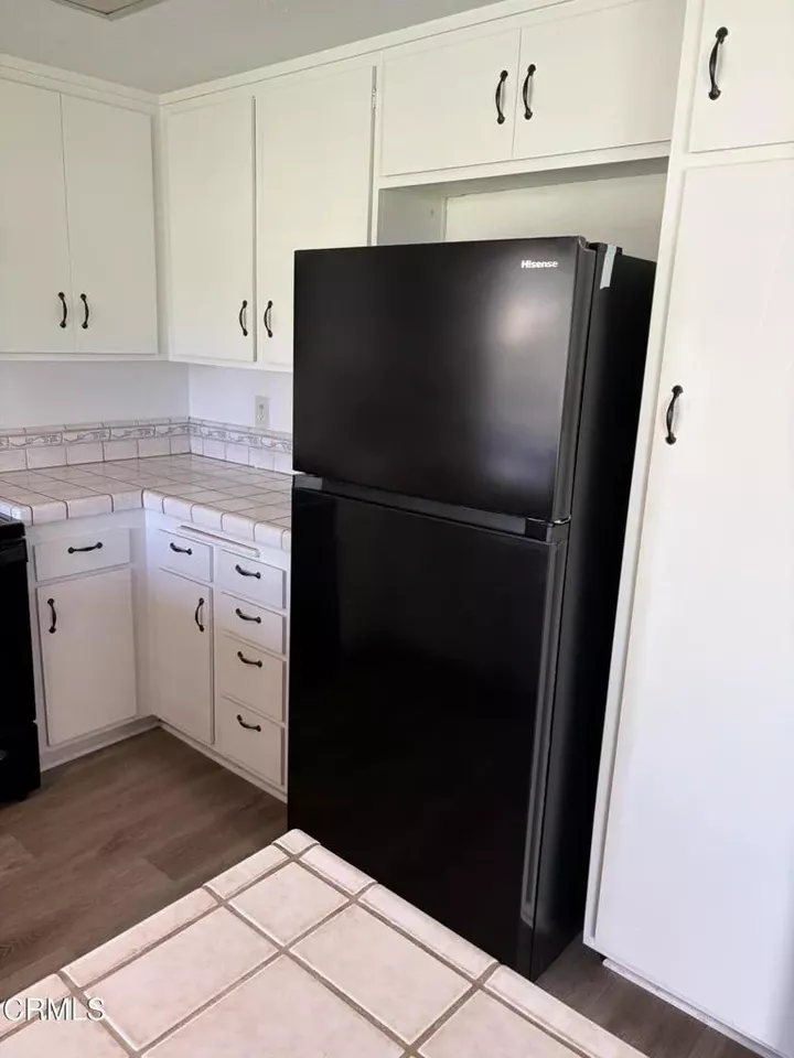 Property Photo:  2461 Bunting Avenue  CA 93003 